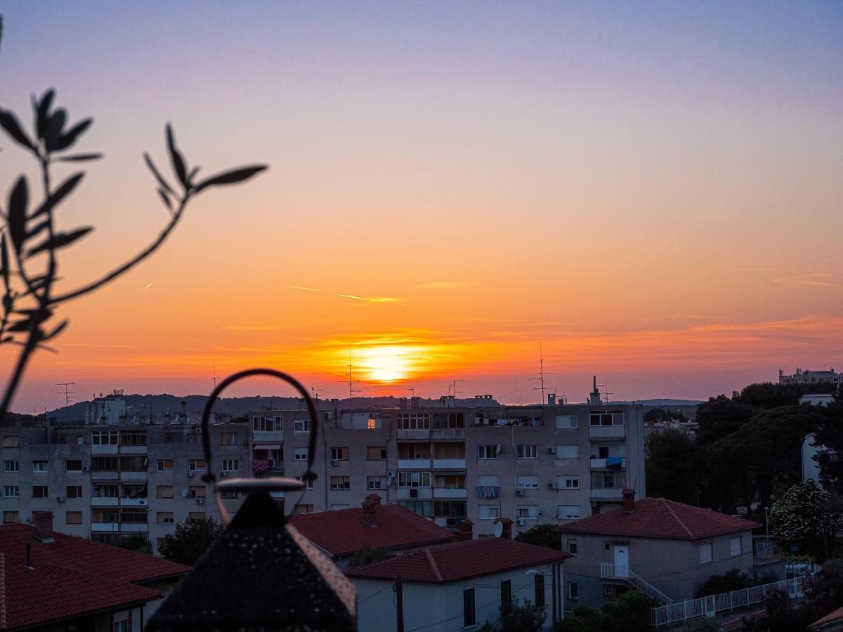 Art Apartment Sole Pula Bagian luar foto