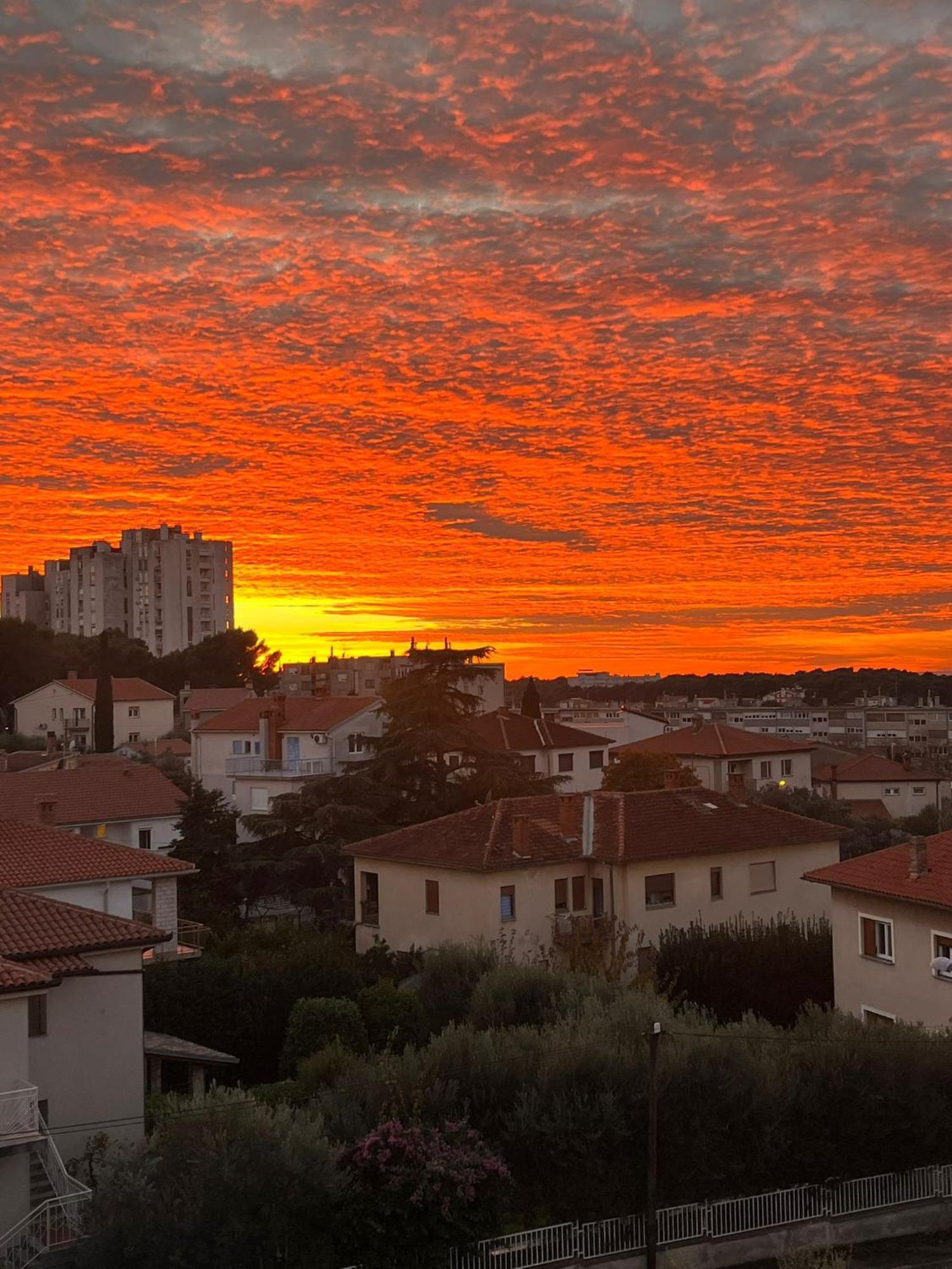 Art Apartment Sole Pula Bagian luar foto